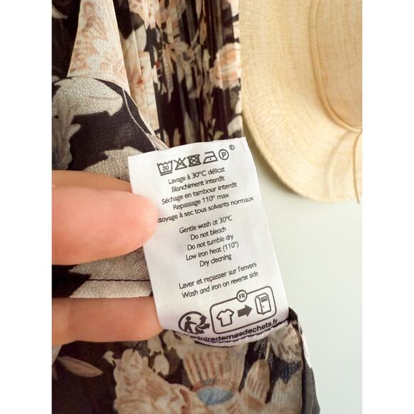 Floral Black and Cream Women's Top - Picture 9 of 12